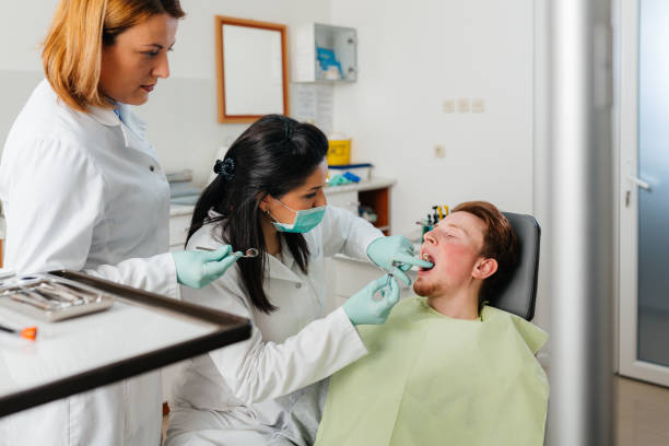 Best Broken or Cracked Tooth Emergency Dentist in Marshall, IL