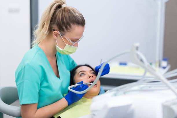Best Holiday Emergency Dentist in Marshall, IL